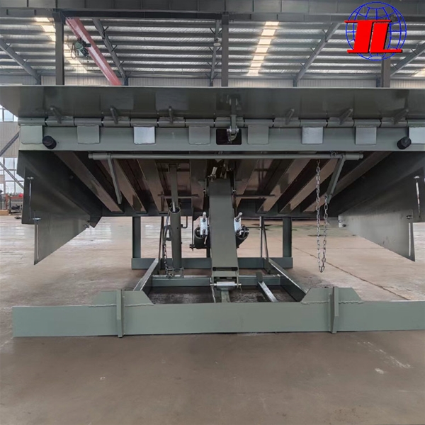 湖南月台登车桥