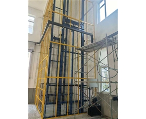 湖南导轨链条式升降货梯